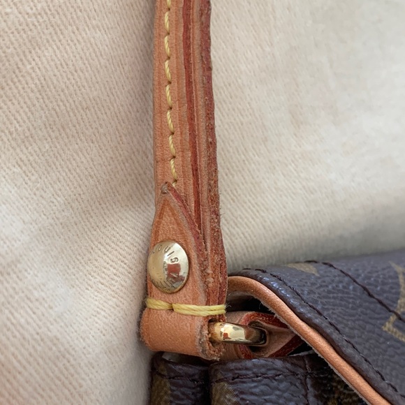 Louis Vuitton Monogram PM Beverly pouchette shoulder/clutch bag - Picture 7 of 12